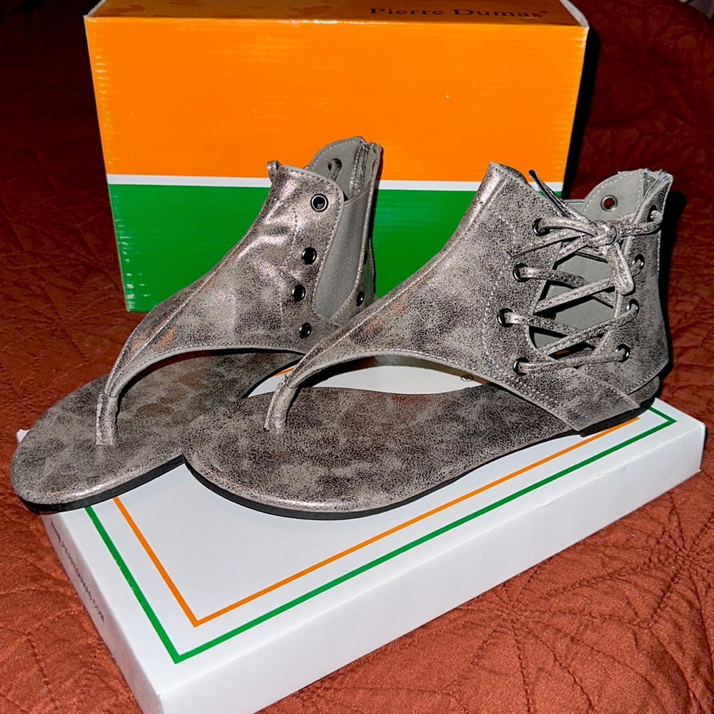 Size 8- Never Worn- Pierre Dumas Adele 2 Sandals in Metallic Pewter